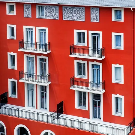 Chapelle Et Parc Lourdes