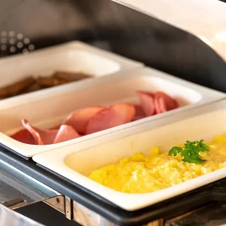 Chapelle Et Parc Lourdes