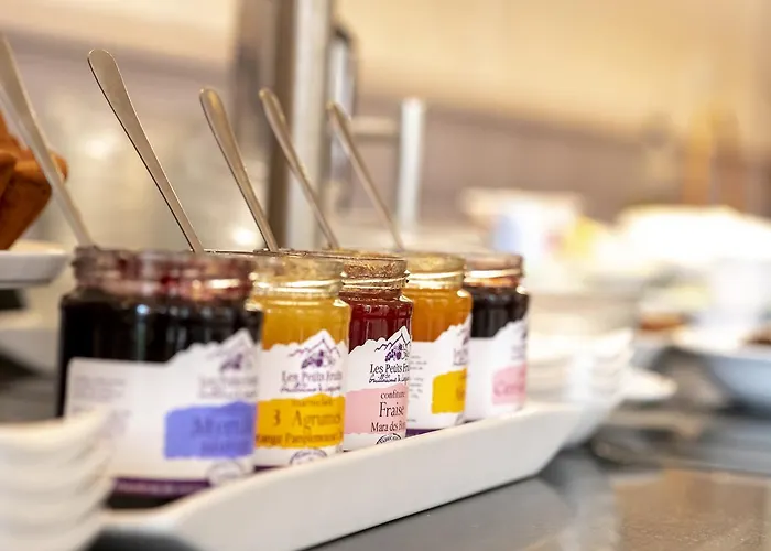 Chapelle Et Parc Hotel 4*