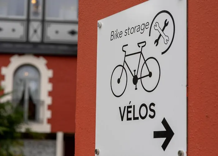 Hotel Chapelle Et Parc 4*