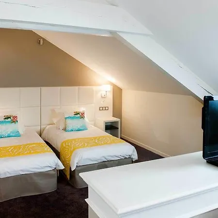 Hotel Chapelle Et Parc Lourdes