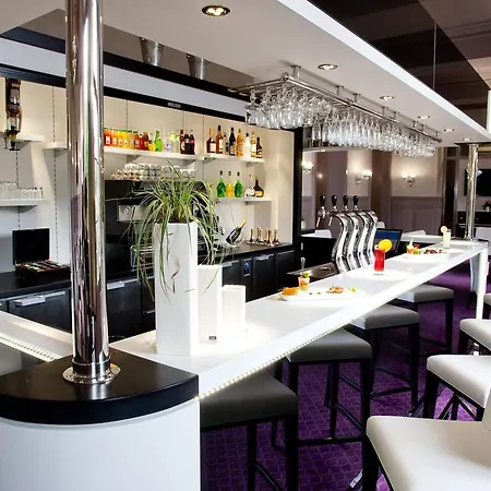 Chapelle Et Parc Hotel