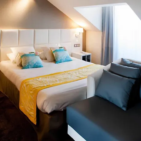 Chapelle Et Parc Hotel