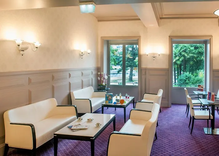 Chapelle Et Parc 酒店 4*