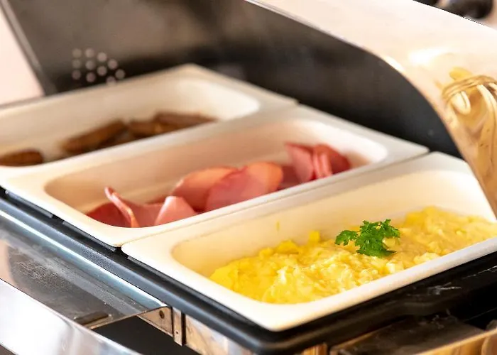 Chapelle Et Parc Lourdes