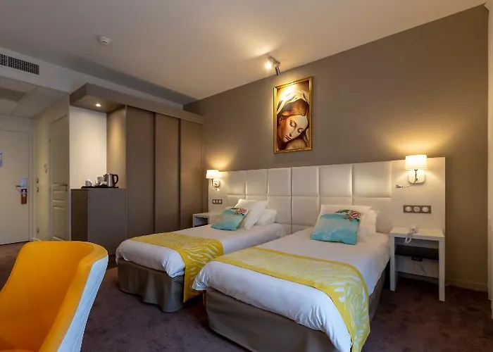 Chapelle Et Parc 酒店 4*