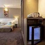 Chapelle Et Parc Hotel 4*