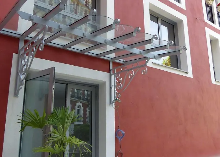 Chapelle Et Parc 4* Lourdes